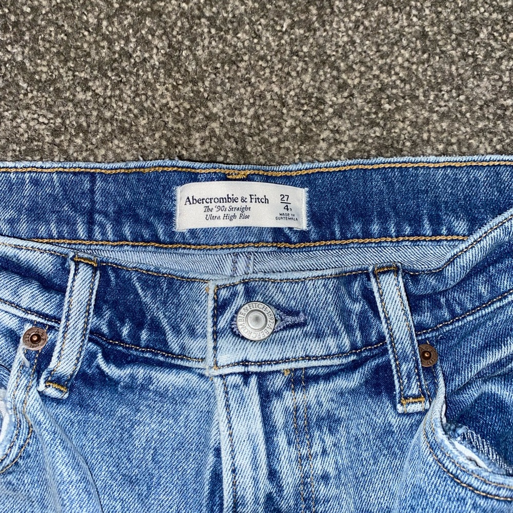Abercrombie 90s straight ultra high rise jeans